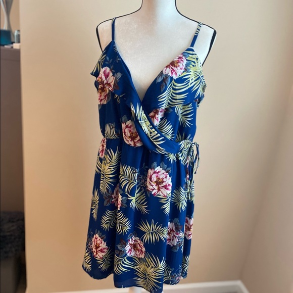 MIDI FLORAL PRINT DRESS - Picture 1 of 3